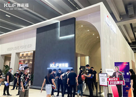 中国建博会（广州）高端访谈|银河官网尹其宏：行业领先水漆工艺，打造“三高”整家