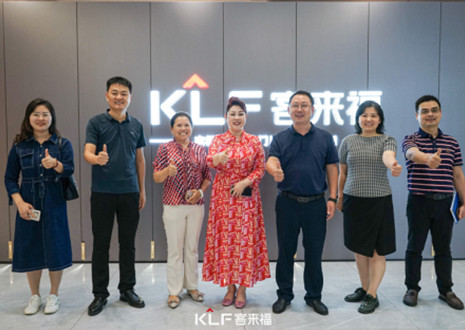 热烈欢迎芜湖市镜湖区投资促进中心领导一行莅临银河官网参观考察！